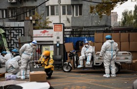 الصين تفرض إغلاقًا عامًا على 6 ملايين شخص في تشنغتشو 