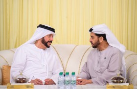 حمدان بن زايد يعزي مانع العتيبة في وفاة نجله