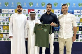نادي الإمارات يتعاقد مع المدافع الصربي أوروش فيتاس 