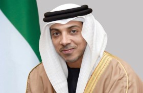 منصور بن زايد يعتمد البرنامج الرسمي لسباقات الخيل لموسم 2023 - 2024