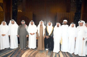 نهيان بن مبارك يحضر أفراح الظاهري وآل مكتوم 