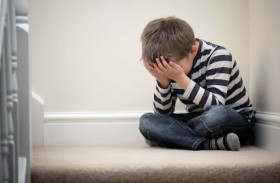 أم تثير الغضب بعقاب علني مهين لطفلها