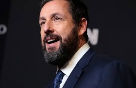 آدم ساندلر يفوز بجائزة مارك توين للكوميديا