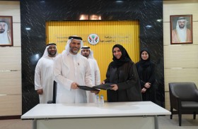 توقيع اتفاقية مشاركة بيانات بين دائرة اجتماعية الشارقة وبرنامج إسكان الشارقة 