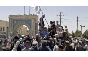 لماذا ينحني الجيش الأفغاني بهذه السهولة...؟