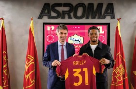 بايلي من أستون فيلا إلى روما على سبيل الإعارة 