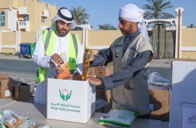 الشارقة الخيرية تبدأ تنفيذ مشروع السلة الرمضانية