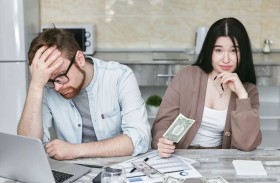 كيف تؤثر الفجوة المالية على العلاقات؟