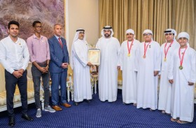 محمد الشرقي يستقبل فريق نادي الفجيرة العلمي الفائز بعدد من الميداليات في يوم المخترعين بأندونيسيا