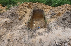 العثور على عشرات الجثث ملقاة بمقبرة في ترينيداد وتوباغو