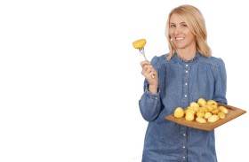 تحذير من السولانين في حبات البطاطا