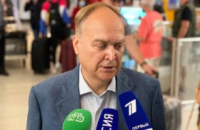 قبل مغادرة واشنطن.. سفير روسيا يحذر من «كارثة نووية»