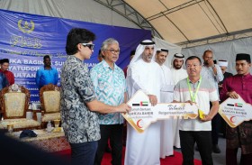 الهلال الأحمر الإماراتي يدشن المرحلة الأخيرة لمشروع المنازل للمتضررين من الفيضانات في ماليزيا