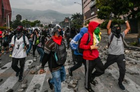 آلاف المتظاهرين يجتاحون شوارع كولومبيا مجددا 