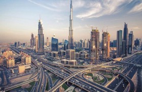 الإمارات ترسخ مكانتها العالمية نموذجاً متقدماً لإدارة سوق العمل