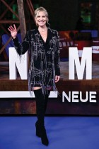 الممثلة الأمريكية آلي لارتر لدى وصولها لحضور العرض الأول الأوروبي للموسم الثاني من المسلسل التلفزيوني الدرامي الأمريكي  Landman  في برلين. ا ف ب