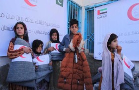 الهلال الأحمر يواصل تقديم المساعدات الشتوية للمتأثرين في 31 دولة حول العالم 