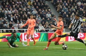 ريال مدريد يطارد الصدارة.. وبرشلونة يواجه إشبيلية بهدف الثأر