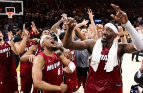 أديبايو يدون اسمه في سجل العمالقة 