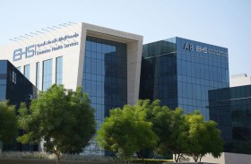 الإمارات الصحية توفر فحوصات وتطعيمات للطلبة عبر العيادات المدرسية