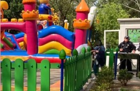 طفلة تتعرض لفاجعة أليمة داخل لعبة