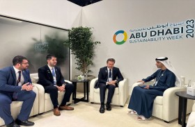 ثاني الزيودي يبحث مع عدد من وزراء الدول المعنيين سبل التعاون لتحفيز استدامة التجارة العالمية 