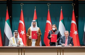 محمد بن زايد والرئيس التركي يشهدان توقيع اتفاقيات ومذكرات تفاهم بين البلدين