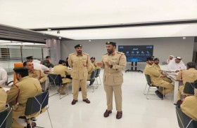 مراكز شرطة دبي تناقش التحديات والفرص والمشاريع المستقبلية 