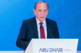 جورج فريدمان: القمر جزء من وجودنا ويمتلك مقومات العيش مستقبلاً