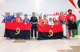 11 طفلًا من عائلة أنغولية يخطفون الأضواء في بطولة أبوظبي العالمية لمحترفي الجوجيتسو