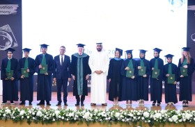 راشد بن سعود المعلا يشهد حفل تخريج الدفعة الأولى من طلبة مدرسة الشويفات بأم القيوين