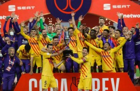 ميسي يقود برشلونة  للتتويج بكأس إسبانيا