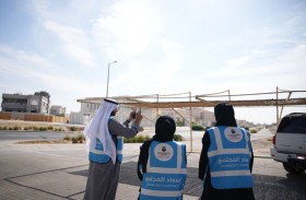 دائرة البلديات والنقل ممثلة ببلدية مدينة أبوظبي توعي أفراد المجتمع بأهمية صيانة مظلات السيارات حفاظاً على المظهر العام