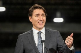  كندا توصي مواطنيها بمغادرة روسيا 