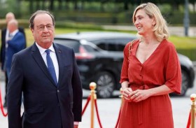 هولاند يعلن نيته الترشح للرئاسة الفرنسية.. «أنا هنا للفوز»