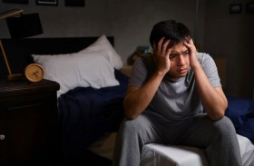 عادات شائعة تزيد الأرق بدلًا من علاجه