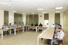 تأهيل 17 ضابطاً بشرطة أبوظبي في برنامج القيادات الشابة