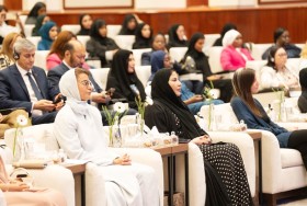 الاتحاد النسائي ينظم جلسة حوارية حول «المرأة الإماراتية في المحافل الدولية»
