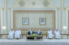 حاكم الشارقة يواصل استقبال المهنئين بشهر رمضان المبارك