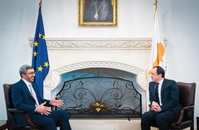 رئيس قبرص يستقبل عبدالله بن زايد ويبحثان العلاقات الاستراتيجية بين البلدين