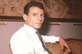 عبد الحليم حافظ بالبيجاما يتصدر الترند
