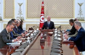 مواقف عنصرية ،مخاوف أمنية ، أم مخططات أوروبية لتوطينهم ؟ 