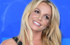 مدربة بريتني سبيرز تسخر من جسمها 