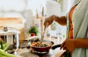 دراسة تكشف عن مزيج غذائي بسيط قد يكون درعك الواقي لصحة أفضل