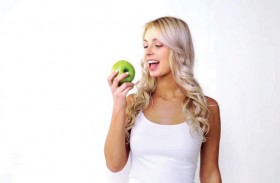 لماذا يغني تناول التفاح عن زيارة الطبيب؟