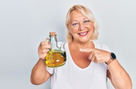 دراسة تكشف فائدة زيت الزيتون في الوقاية من السمنة والتهابات الدماغ