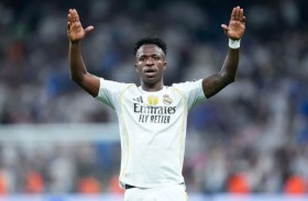 فينيسيوس يعتذر بعد نوبة الغضب إثر استبداله في الكلاسيكو 