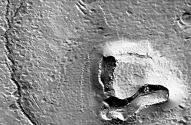 رأس دب على المريخ.. خفايا الصورة التي نشرتها ناسا