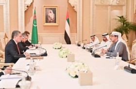 منصور بن زايد يلتقي رئيس مجلس الشيوخ في تركمانستان 