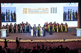 جامعة أبوظبي تحتفي بتخريج دفعة جديدة من طلابها